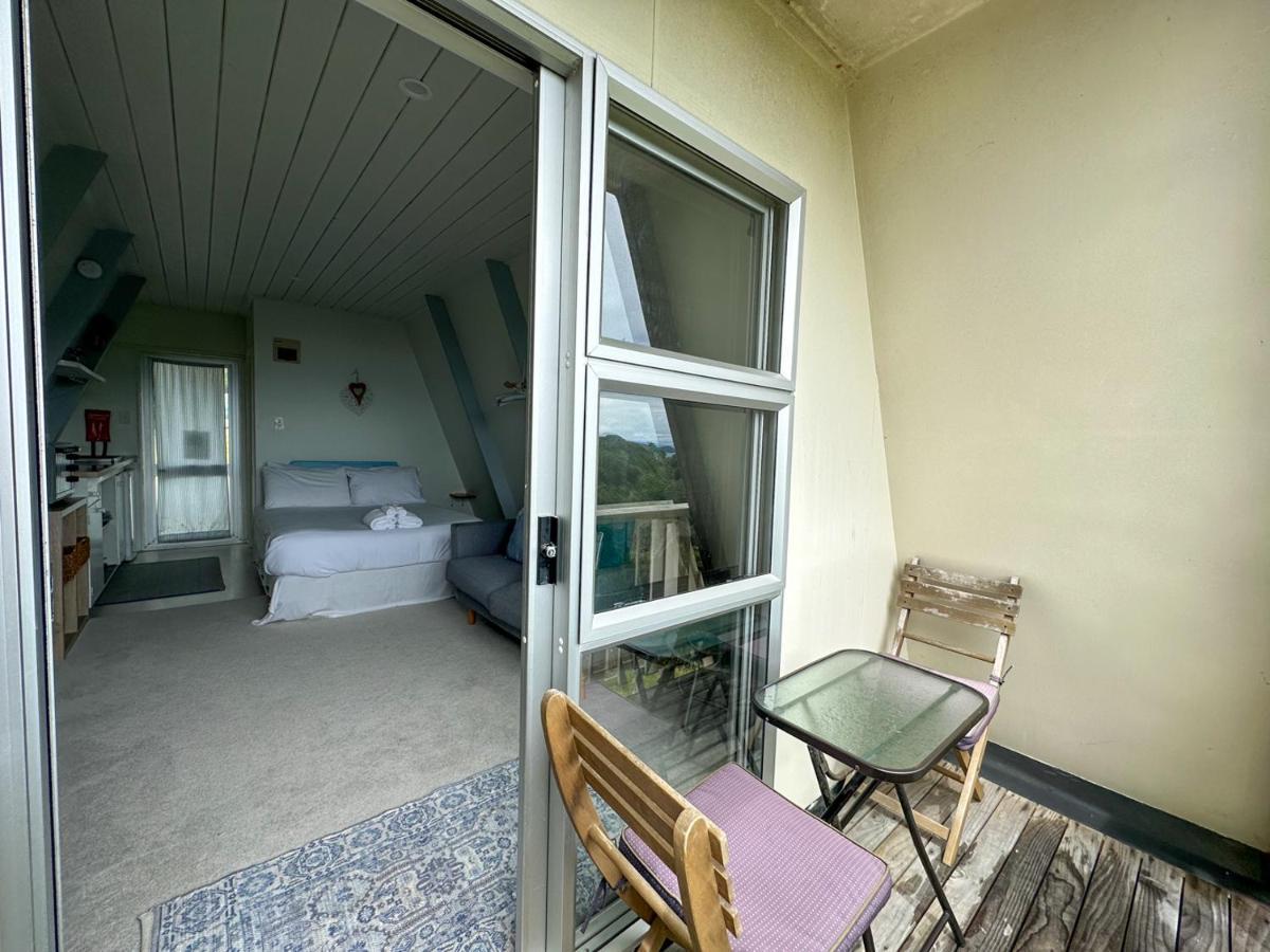 Pohutukawa Coastal Chalets Coromandel 外观 照片