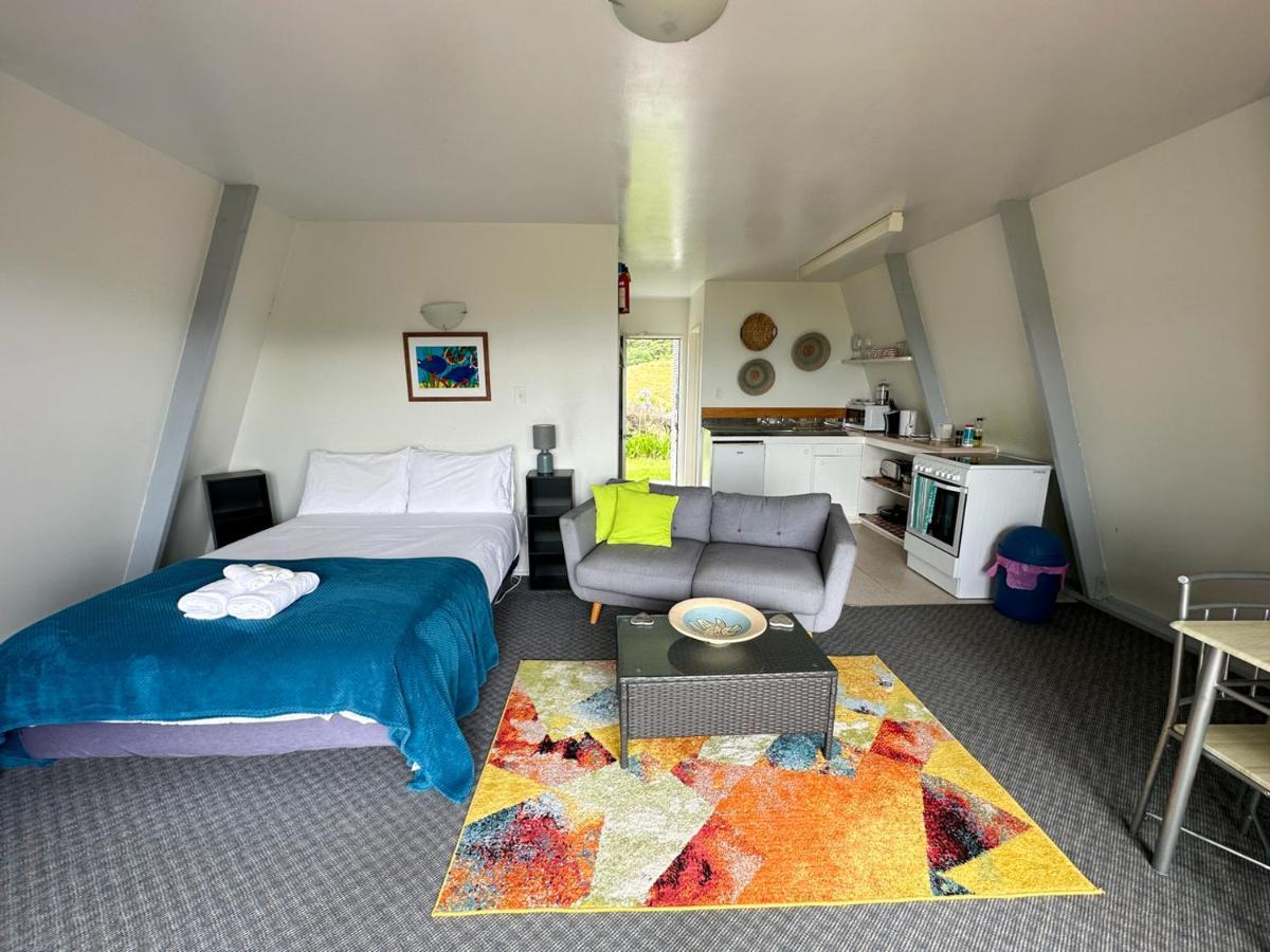Pohutukawa Coastal Chalets Coromandel 外观 照片