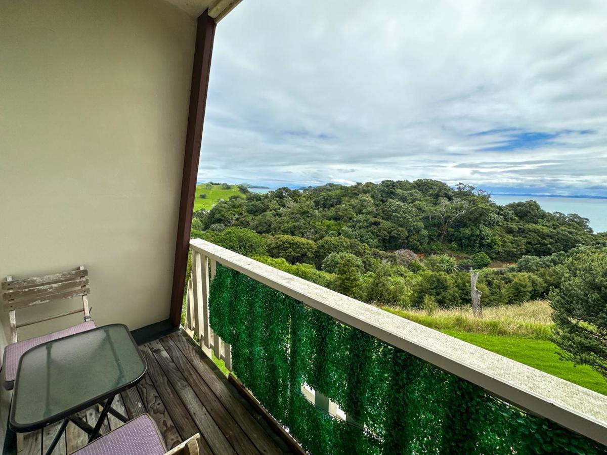 Pohutukawa Coastal Chalets Coromandel 外观 照片